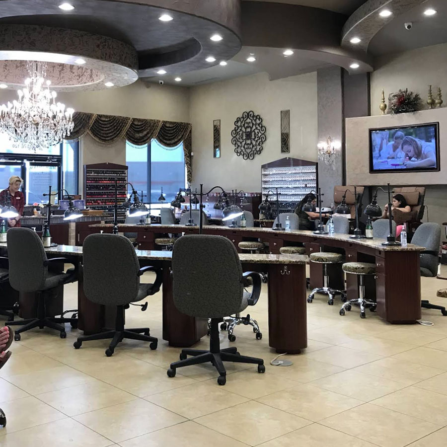 Deluxe Nails & Spa Stableside