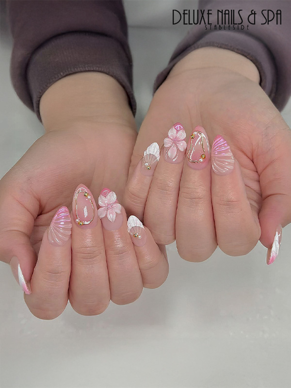 Deluxe Nails & Spa Stableside