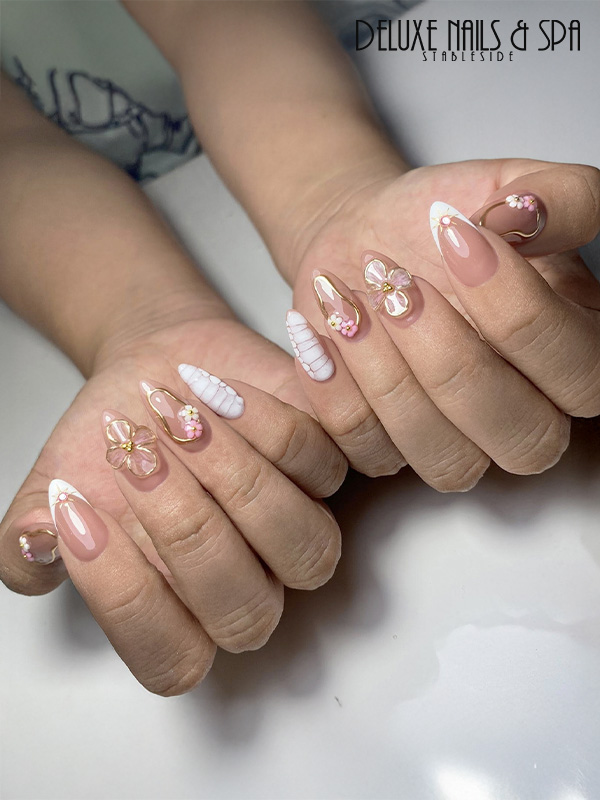 Deluxe Nails & Spa Stableside