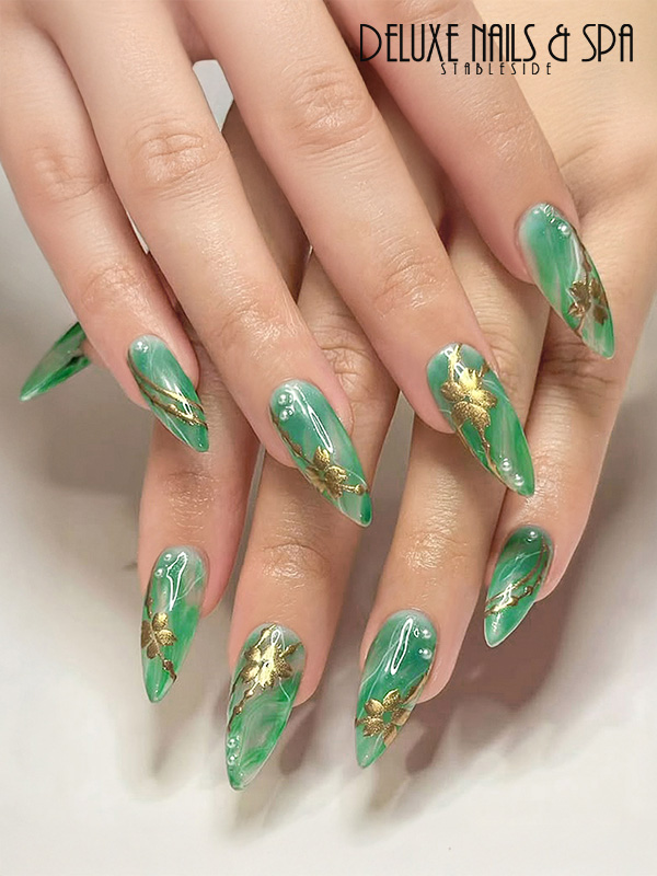 Deluxe Nails & Spa Stableside