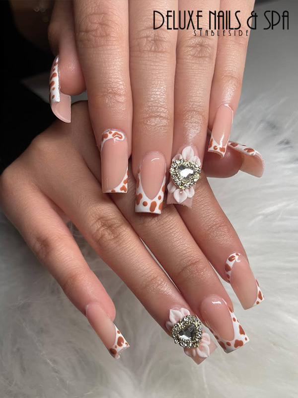 Deluxe Nails & Spa Stableside